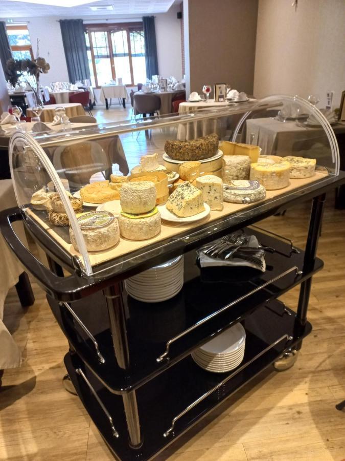 Hotel Restaurant De La Poste Saint-Just-en-Chevalet Экстерьер фото