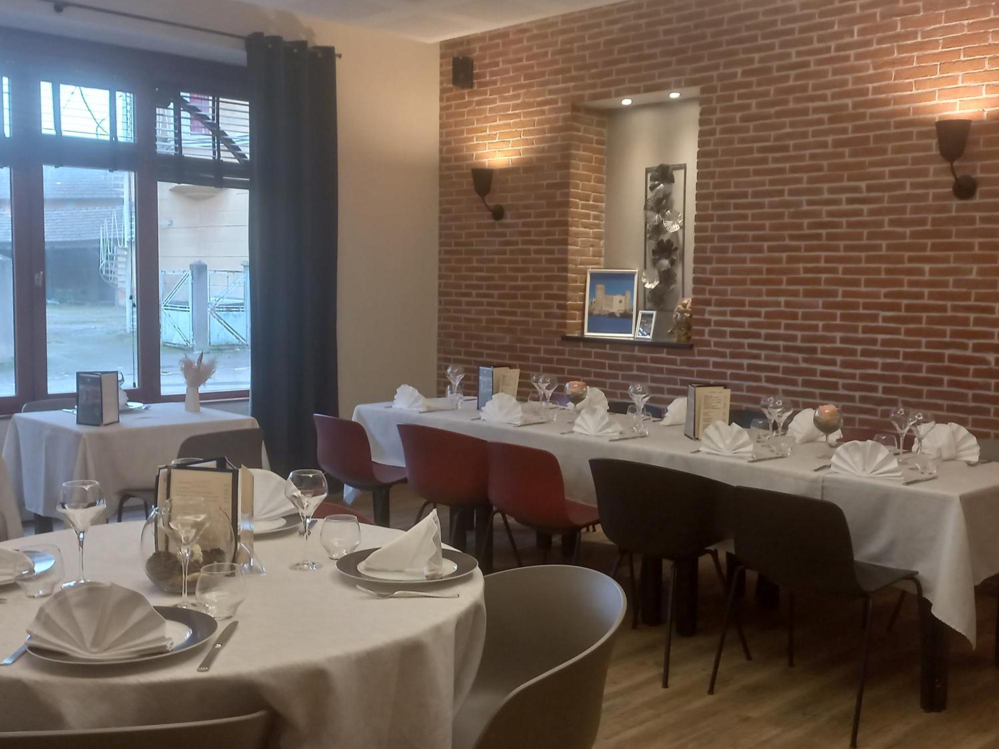 Hotel Restaurant De La Poste Saint-Just-en-Chevalet Экстерьер фото